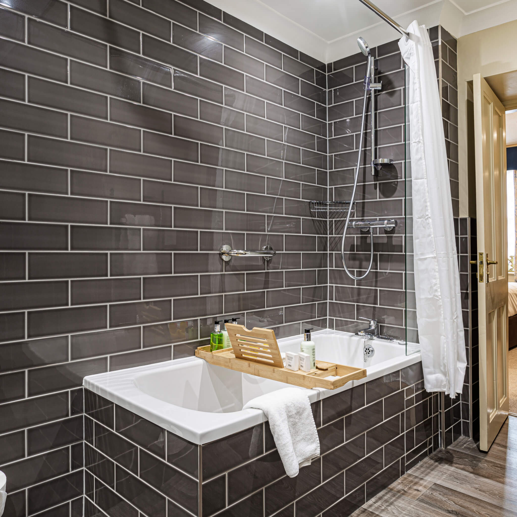 Castle Hotel Conwy Hotel Classic Double Room Bathroom Space scaled