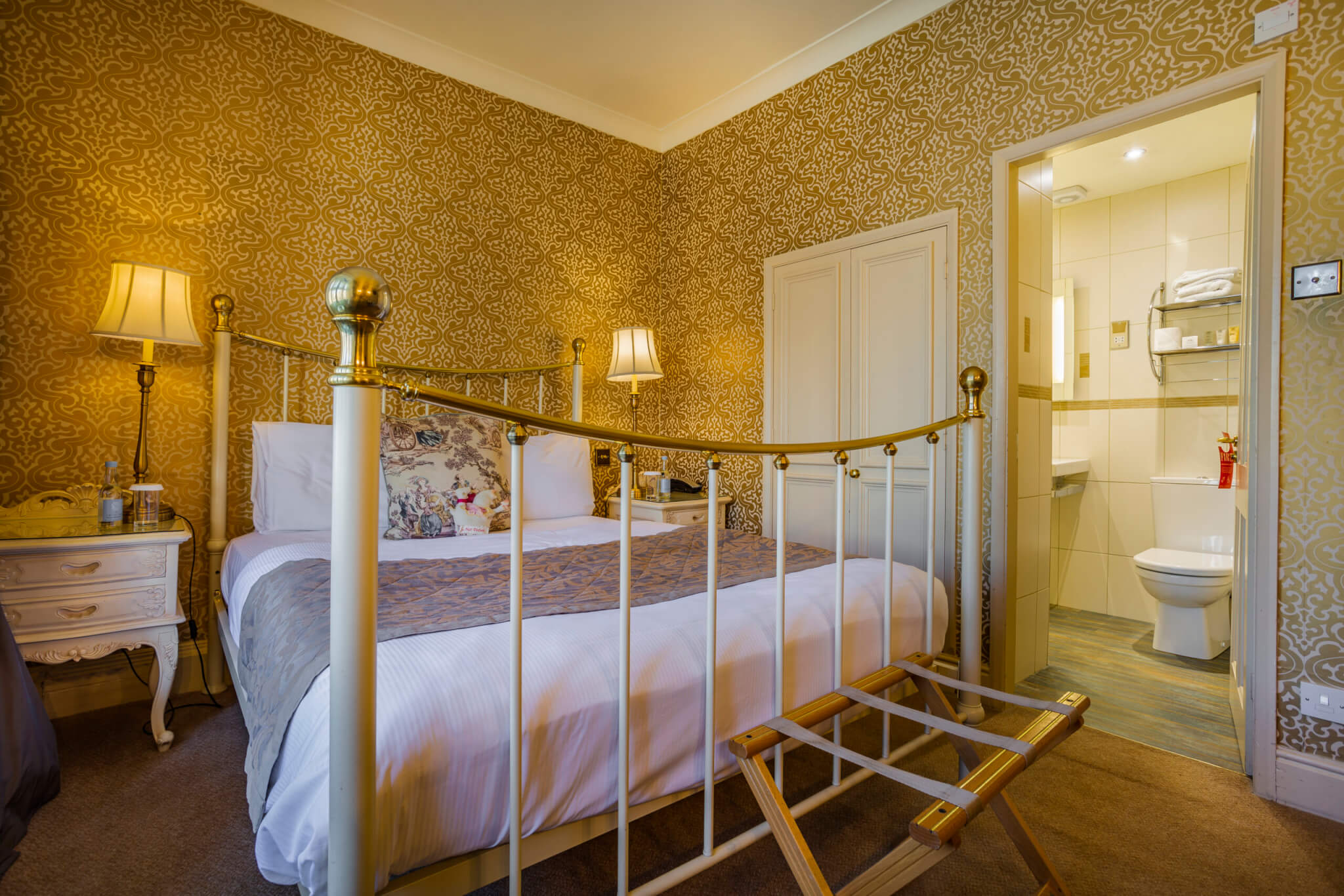 Castle Hotel Conwy Hotel Classic Double Room Bedroom scaled